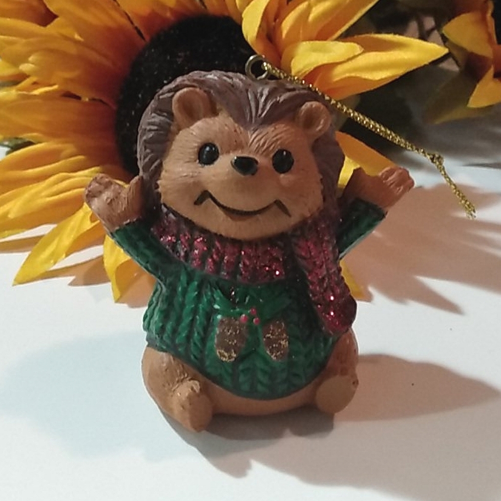 Holiday HEDGEHOG ORNAMENT 🐾